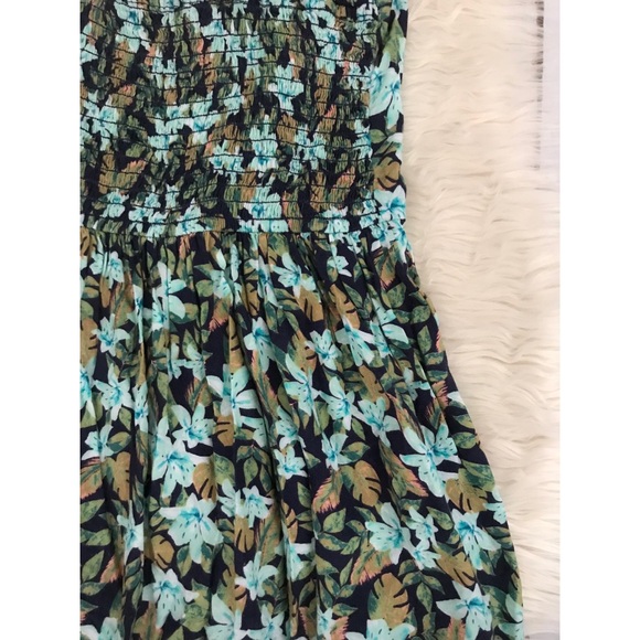 Hollister med green print cross back mini dress 👗 - Picture 5 of 5